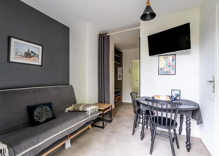 Дом отдыха Les Du Robelier - L'etang Bouaye