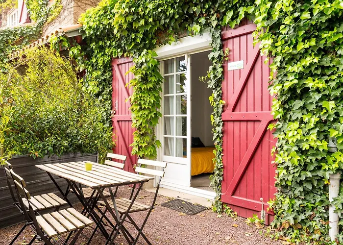 Дом отдыха Les Du Robelier - L'etang Bouaye